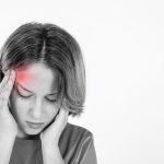 อาการปวดหัวต่าง ๆ ปวดหัวแบบนี้เสี่ยงเป็นอะไร 